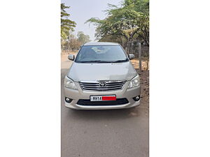 Second Hand Toyota Innova 2.5 EV PS 8 STR BS-IV in Pune