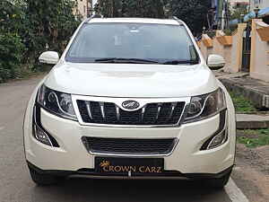 Second Hand महिंद्रा XUV500 w10 ऑटोमैटिक in बैंगलोर