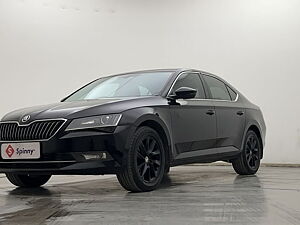 Second Hand Skoda Superb Style TDI AT in Hyderabad