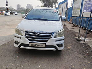 Second Hand Toyota Innova 2.5 ZX 7 STR BS-IV in Mumbai