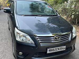 Second Hand Toyota Innova 2.5 V 7 STR in Mumbai