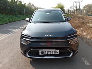 Second Hand Kia Carens Prestige 1.5 Petrol MT 7 STR in Pune