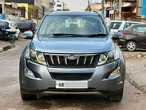 Second Hand महिंद्रा XUV500 w10 ऑटोमैटिक 1.99  in मोहाली