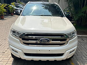 Second Hand Ford Endeavour Titanium 3.2 4x4 AT in Pune