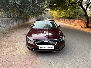 Second Hand Skoda Superb L&K TDI AT in Delhi