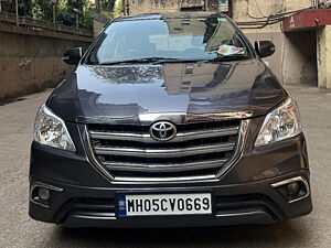 Second Hand Toyota Innova 2.5 VX BS IV 8 STR in Mumbai