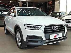 Second Hand Audi Q3 30 TFSI Premium in Ahmedabad