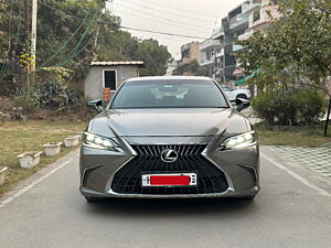 Second Hand Lexus ES 300h Luxury in Delhi