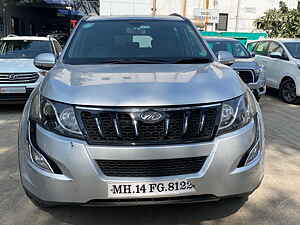 Second Hand महिंद्रा XUV500 w10 in पुणे