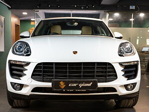 Second Hand Porsche Macan Base [2019-2020] in Delhi