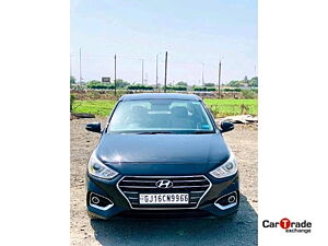 Second Hand Hyundai Verna Fluidic 1.6 VTVT SX in Surat