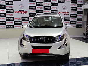 Second Hand महिंद्रा XUV500 w10 1.99 in बैंगलोर