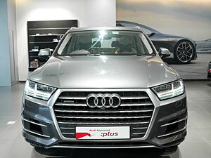 Second Hand Audi Q7 45 TDI Technology Pack in Mumbai