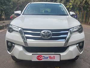 Second Hand Toyota Fortuner 4x2 AT in Agra