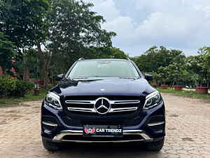 Second Hand मर्सिडीज़ बेंज़ GLE 350 डी in दिल्ली