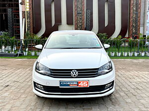 Second Hand Volkswagen Vento Highline 1.2 (P) AT in Delhi