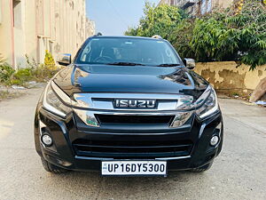 Second Hand Isuzu D-Max V-Cross High (Z) in Delhi