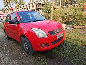 Second Hand Maruti Suzuki Swift VXi in Bongaigaon