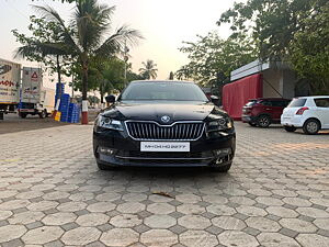 Second Hand Skoda Superb L&K TDI AT in Nashik