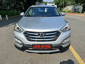 Second Hand Hyundai Santa Fe 4 WD (AT) in Delhi