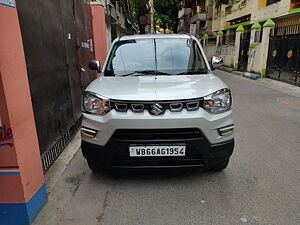 Second Hand Maruti Suzuki S-Presso VXi in Kolkata