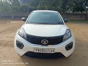 Second Hand टाटा नेक्सन xm in लुधियाना