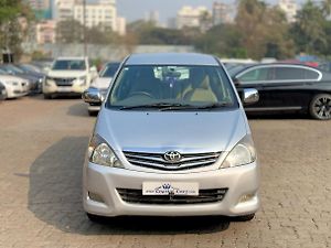 Second Hand Toyota Innova 2.5 V 7 STR in Mumbai