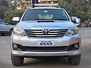 Second Hand Toyota Fortuner 3.0 4x2 AT in Mumbai