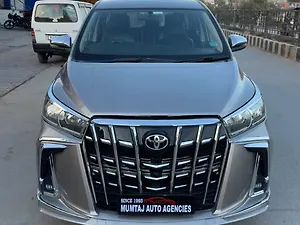 Second Hand Toyota Innova Crysta 2.4 G 7 STR [2016-2017] in Kishangarh
