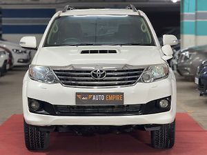 Second Hand Toyota Fortuner 3.0 4x2 AT in Mumbai