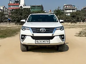 Second Hand Toyota Fortuner 2.8 4x4 MT [2016-2020] in Delhi