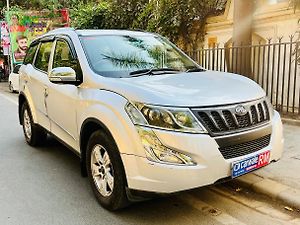 Second Hand Mahindra XUV500 W8 [2015-2017] in Kanpur