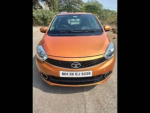 Second Hand टाटा टियागो रेवोट्रॉन XZA in औरंगाबाद
