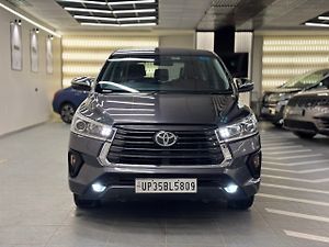 Second Hand Toyota Innova Crysta ZX 2.4 7 STR in Delhi
