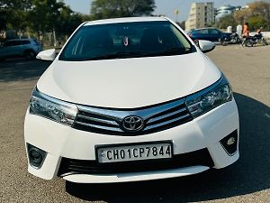 Second Hand Toyota Corolla Altis G Diesel in Mohali