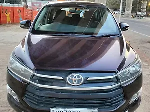 Second Hand टोयोटा इनोवा क्रिस्टा 2.4 g 8 सीटर [2016-2017] in कानपुर