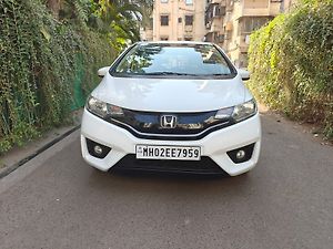 Second Hand Honda Jazz V AT Petrol in Mumbai