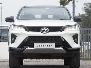 Second Hand Toyota Fortuner 2.8 4X2 AT in Karnal