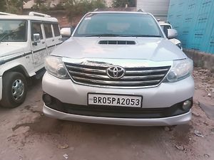 Second Hand टोयोटा फ़ॉर्च्यूनर 3.0 4x4 एमटी in पटना