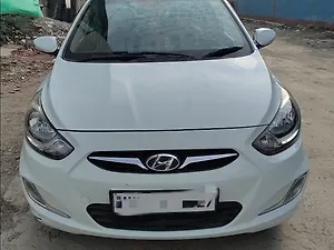 Second Hand हुंडई वरना फ़्लूइडीक 1.6 crdi sx in देहरादून