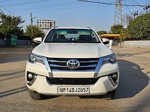 Second Hand Toyota Fortuner 2.8 4x4 AT [2016-2020] in Delhi