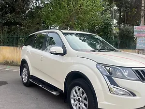 Second Hand Mahindra XUV500 W10 in Jalandhar