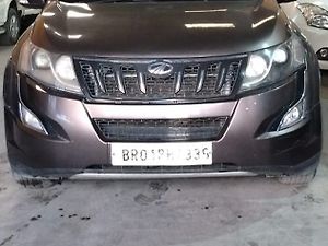 Second Hand Mahindra XUV500 W10 Black Interiors [2017] in Patna