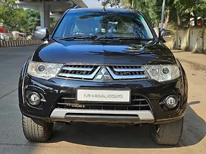 Second Hand मित्सुबिशी पजेरो 2.5 ऑटोमैटिक in मुंबई