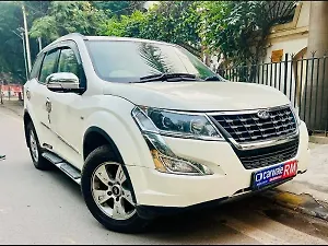 Second Hand Mahindra XUV500 W8 AWD in Kanpur