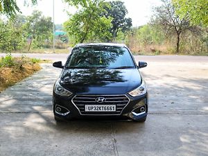 Second Hand हुंडई वरना sx (o) 1.6 crdi in लखनऊ