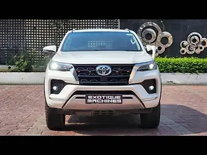 Second Hand Toyota Fortuner 4X4 AT 2.8 Diesel in Lucknow