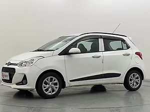 Second Hand हुंडई ग्रैंड i10  स्पोर्ट्ज़1.2 कप्पा vtvt in गुड़गांव
