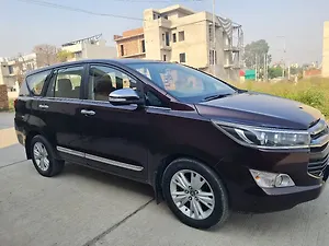 Second Hand टोयोटा इनोवा क्रिस्टा 2.8 zx 7 str [2016-2020] ऑटोमैटिक in जालंधर