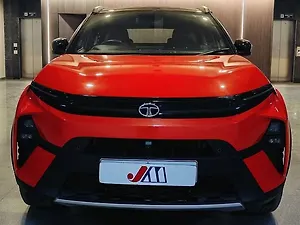 Second Hand Tata Nexon Fearless Plus (PS) 1.5 Diesel 6MT Dual Tone in Ahmedabad